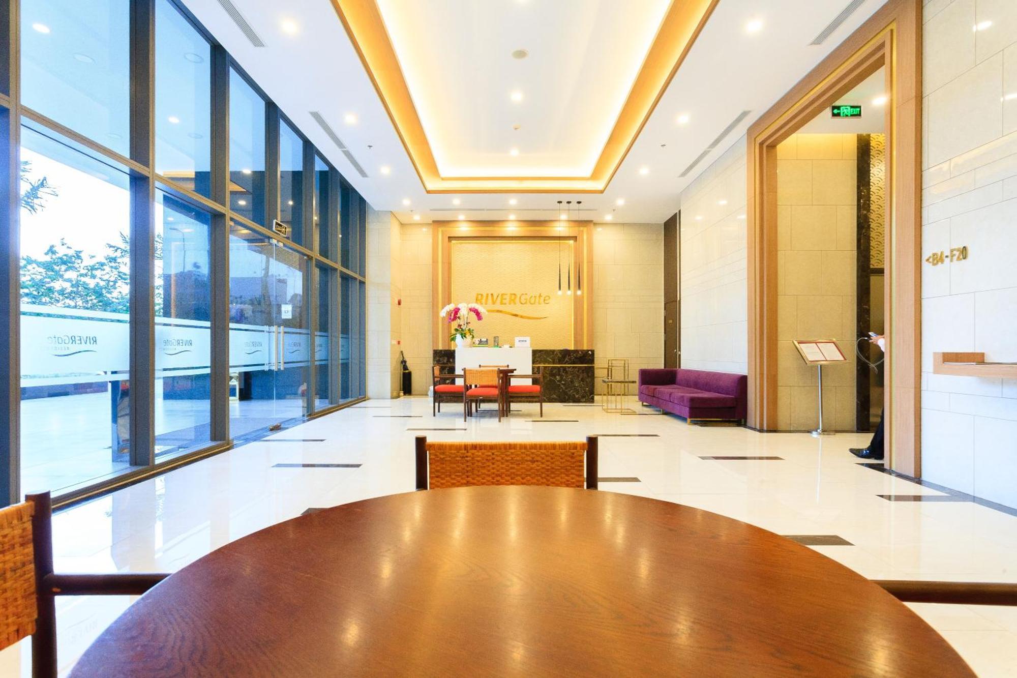 Awesome Rivergate - Cbd In Hcm Apartment *